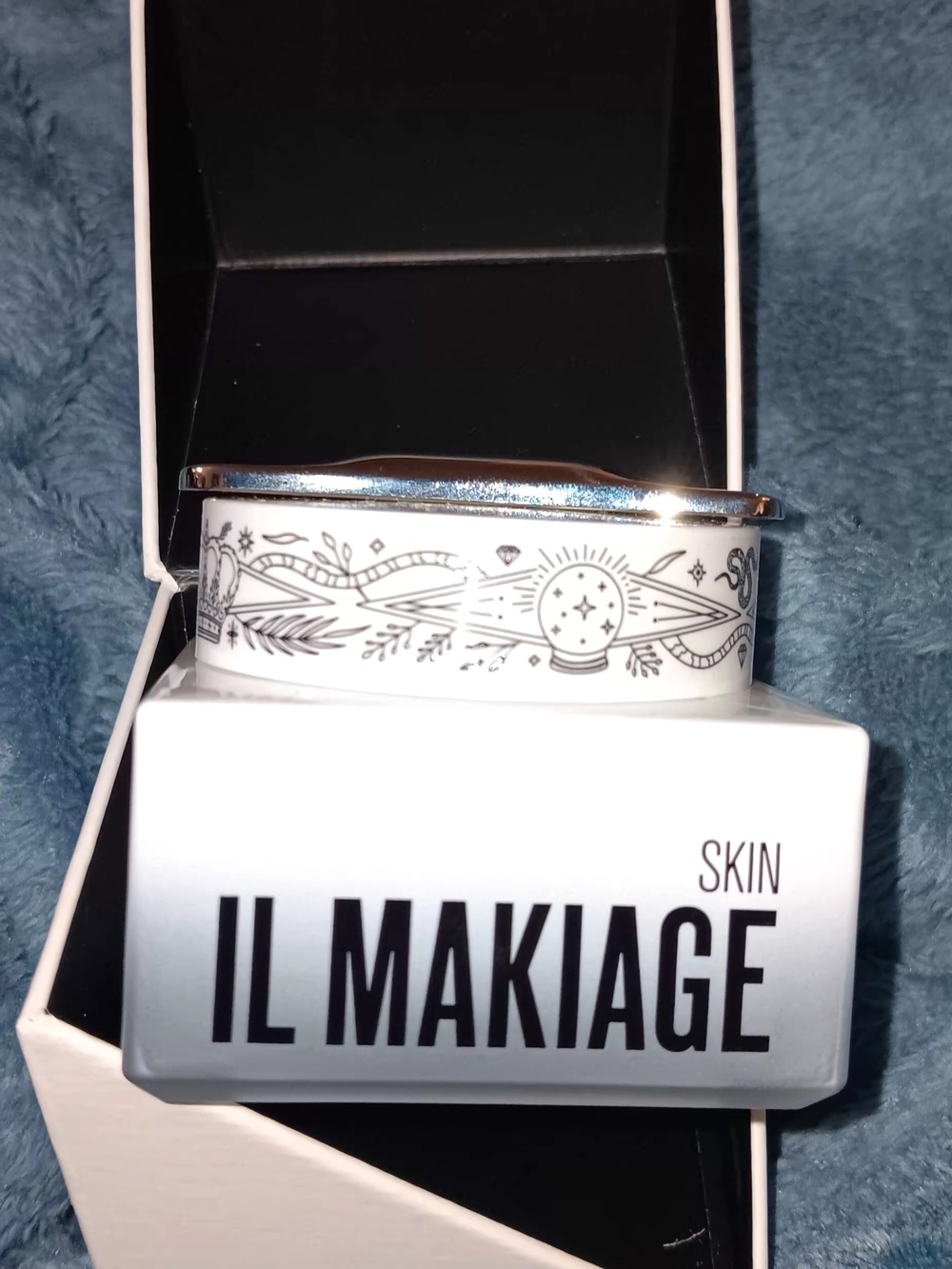 Brand New LARGE IL MAKIAGE Skin Cream Jar - White & Silver